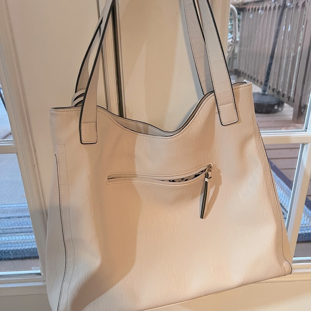 Jessica Simpson Tote
